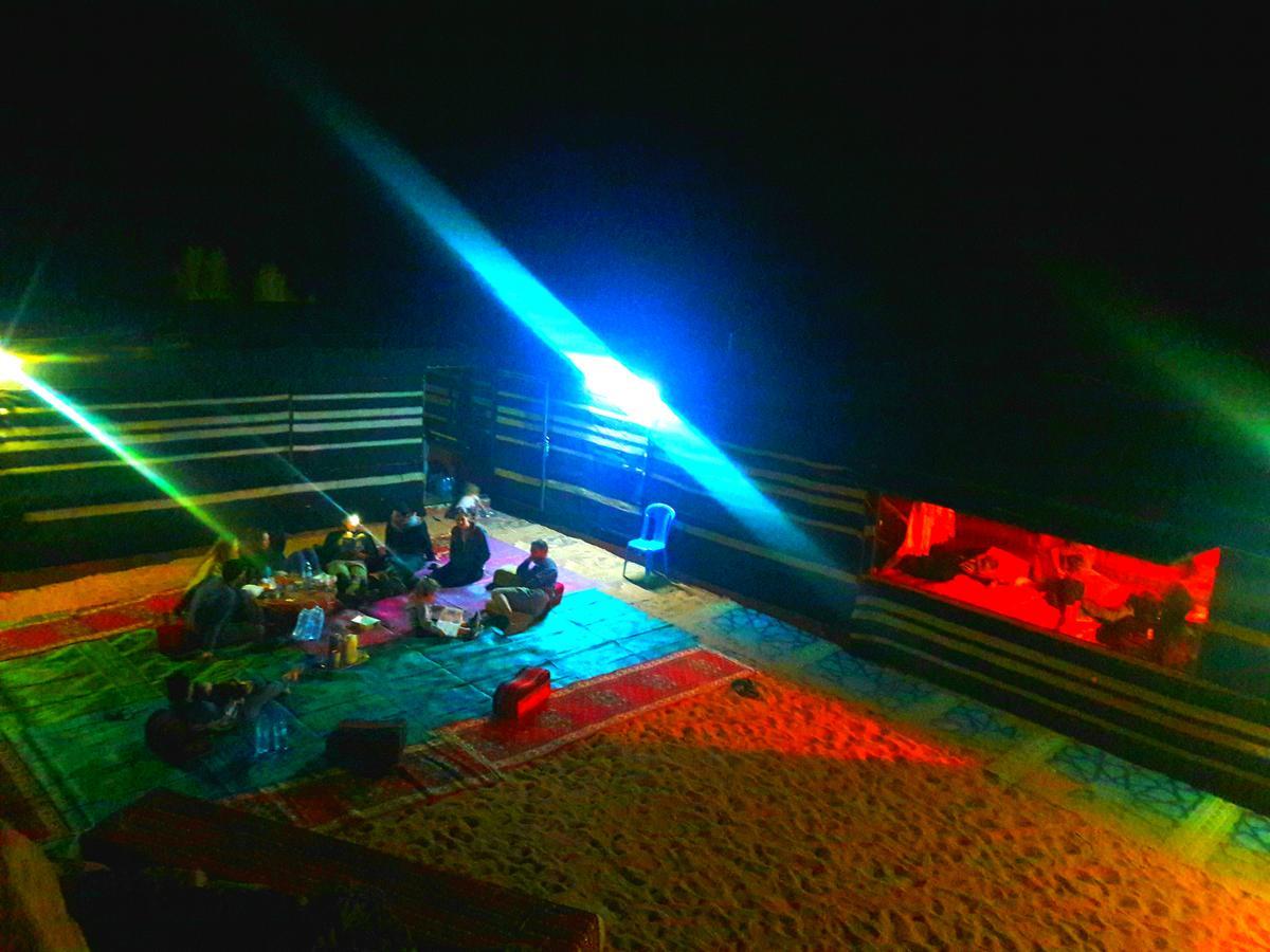 7 Pillars Camp & Jeep Tour In Wadi Rum Desert מראה חיצוני תמונה