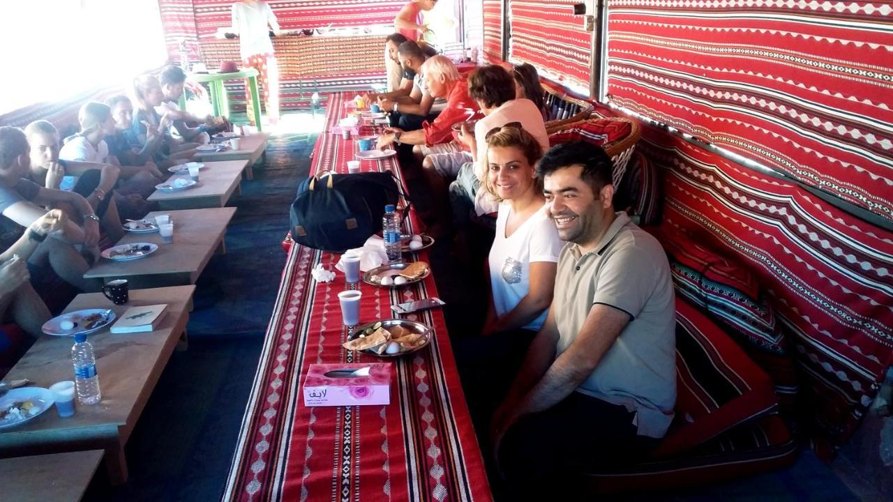 7 Pillars Camp & Jeep Tour In Wadi Rum Desert מראה חיצוני תמונה